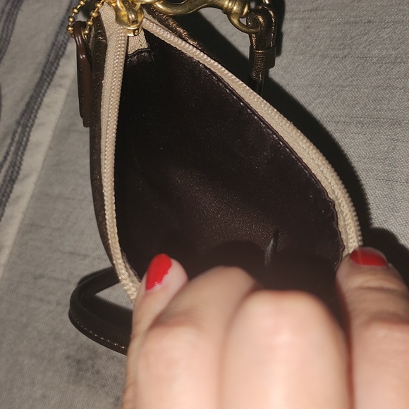 Coach wristlet - Picture 3 of 3